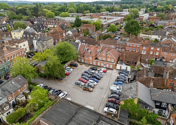 Mercure Salisbury White Hart Hotel & Apartments