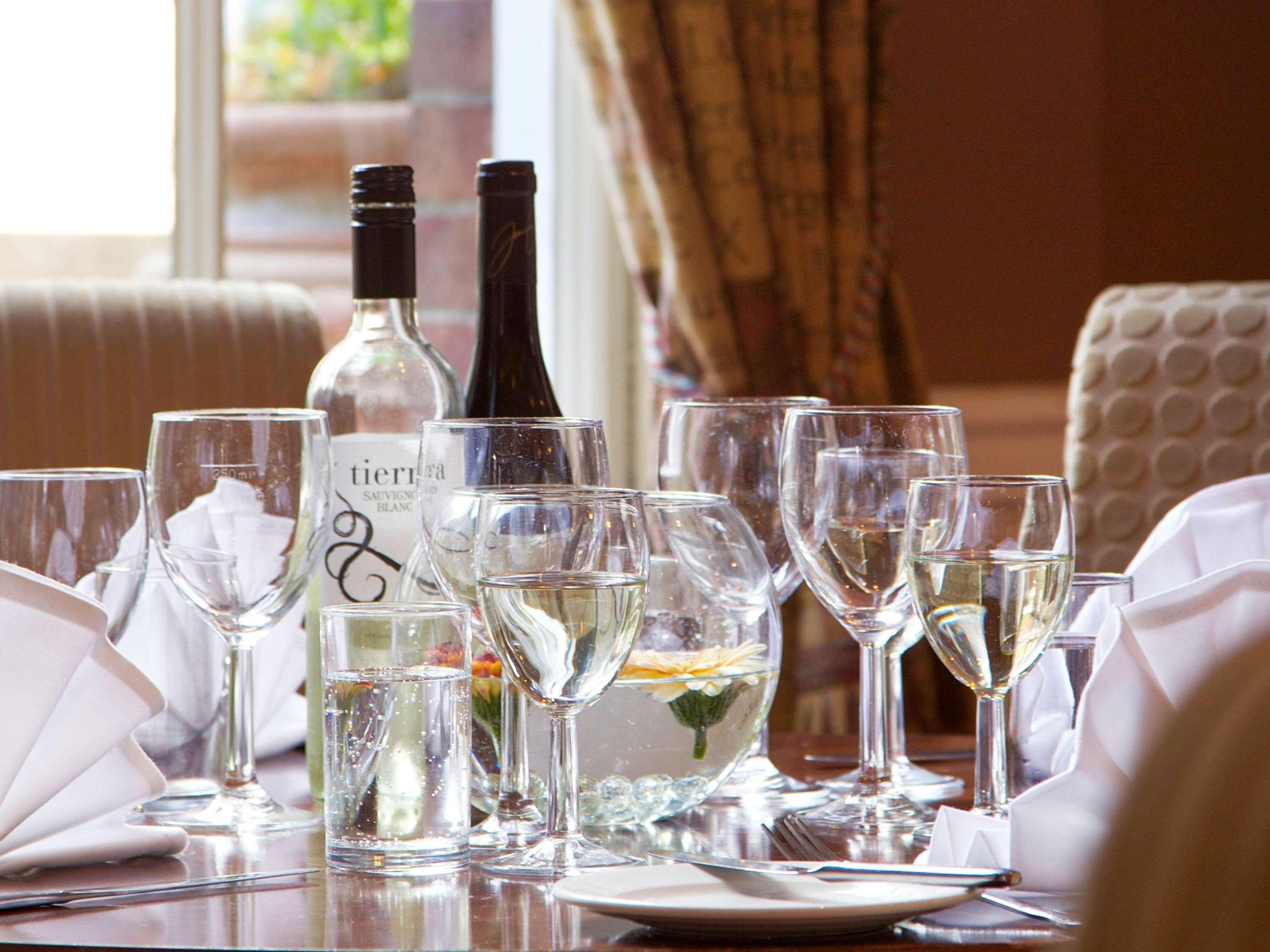 Mercure White Hart & 4*