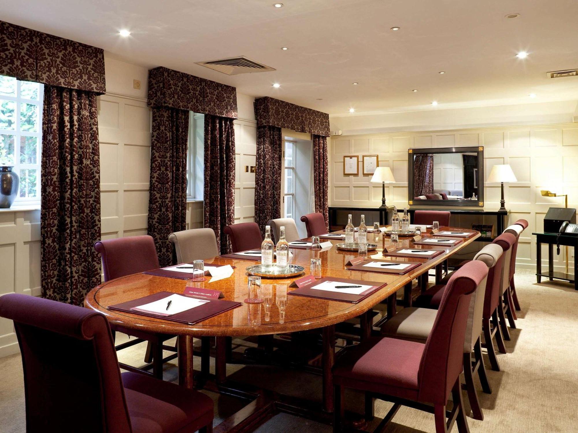 Mercure White Hart & 4*