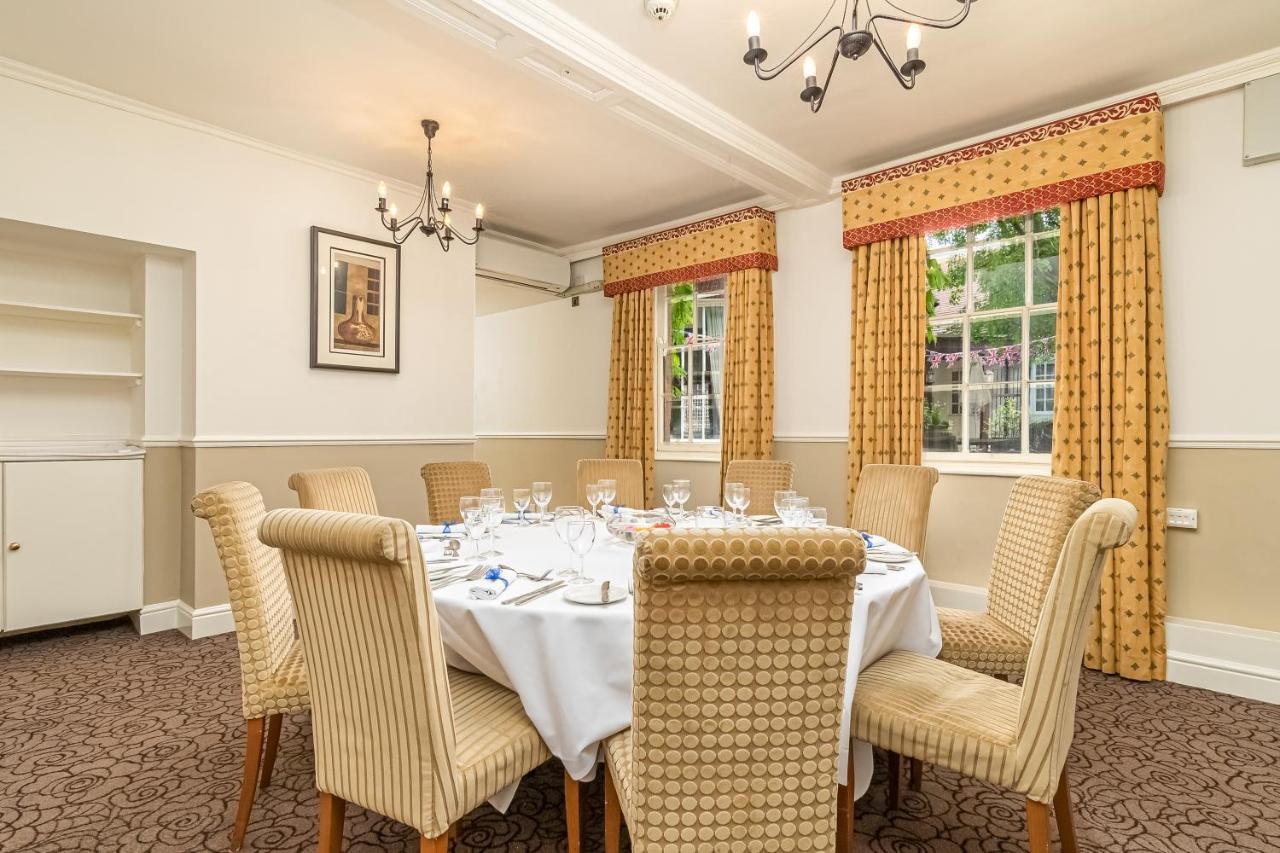Hotel Mercure White Hart & 4*