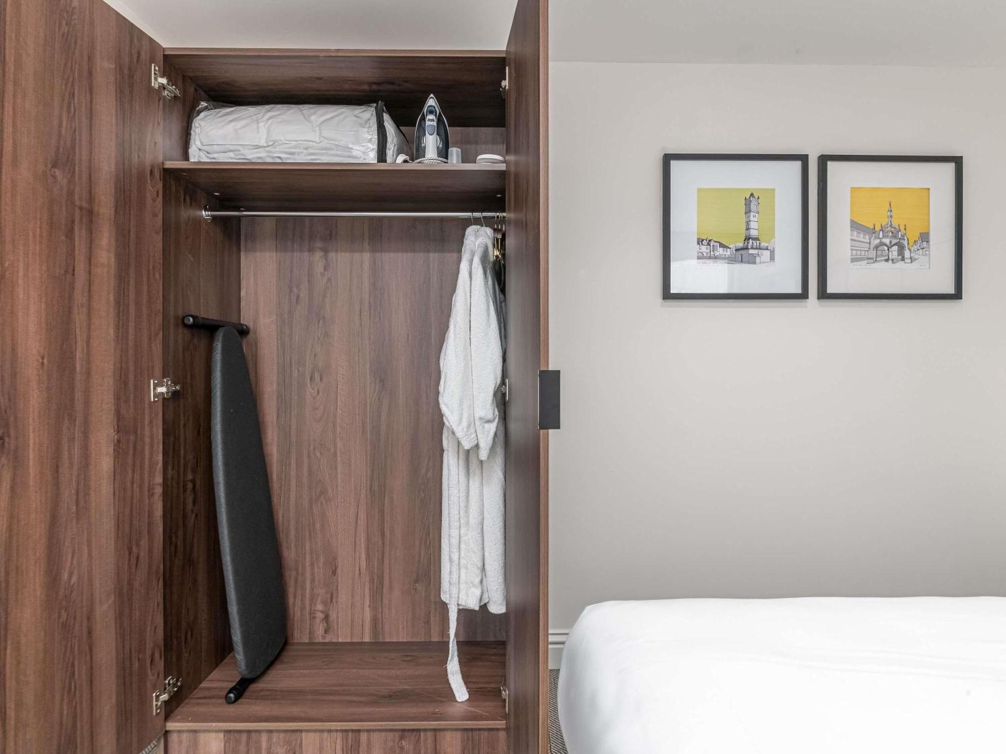 Hotel Mercure White Hart & 4*