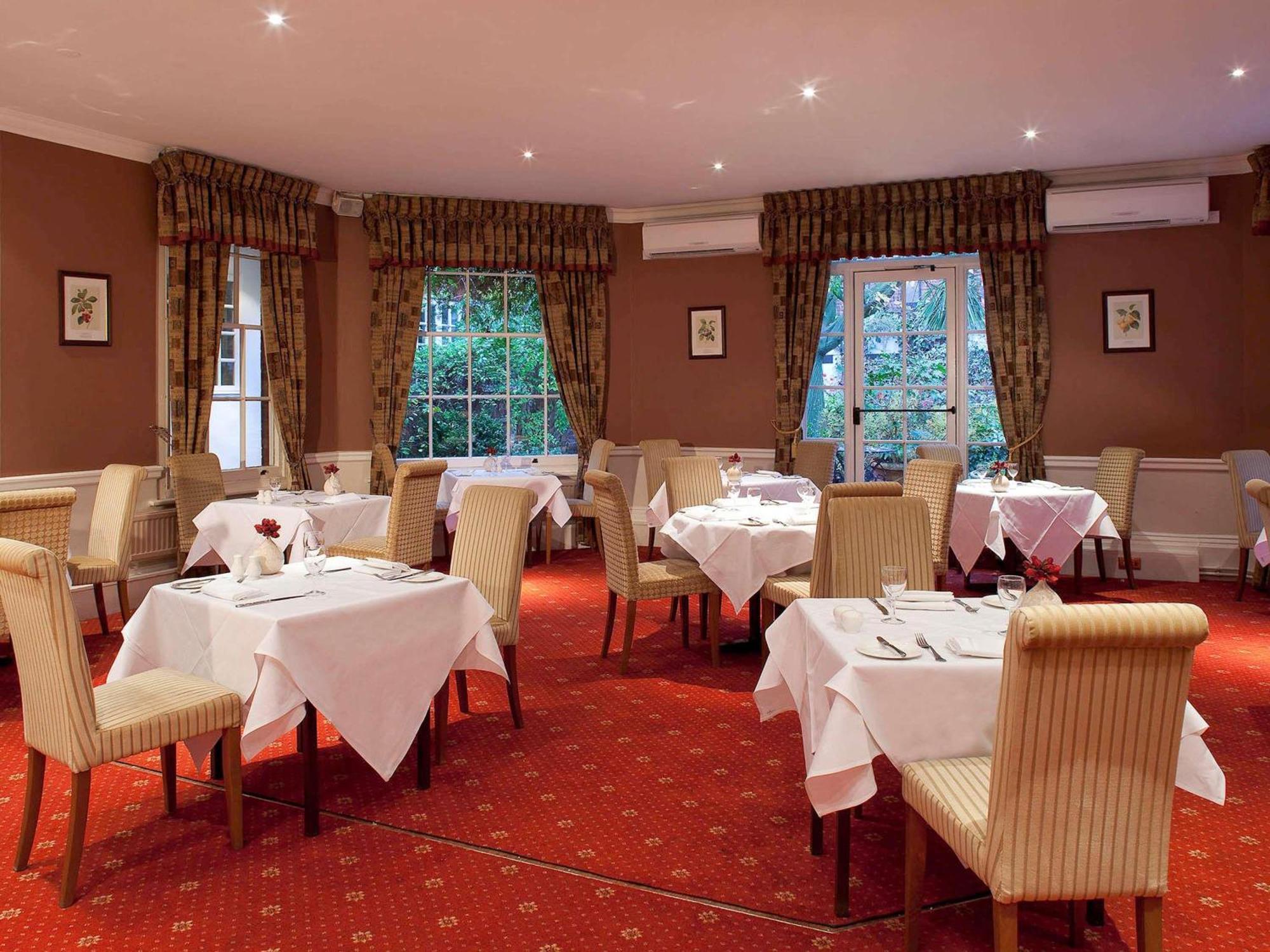 Mercure White Hart & Hotel 4*