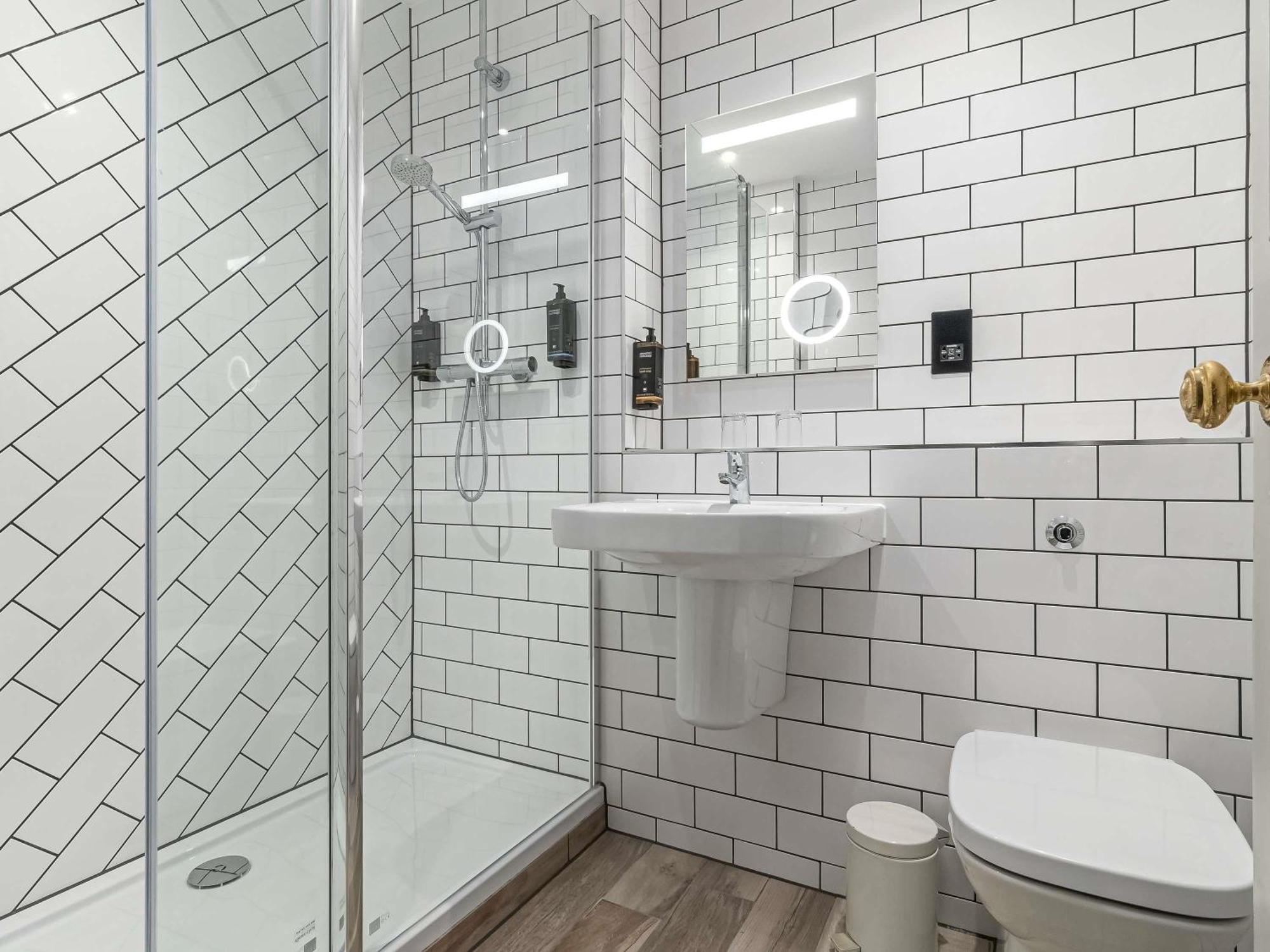 Hotel Mercure White Hart & 4*