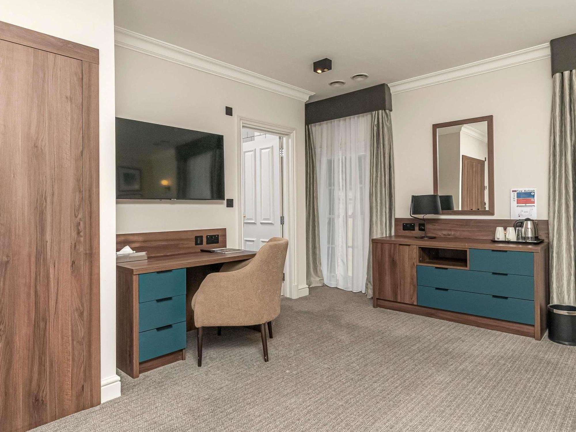 Hotel Mercure White Hart & Salisbury