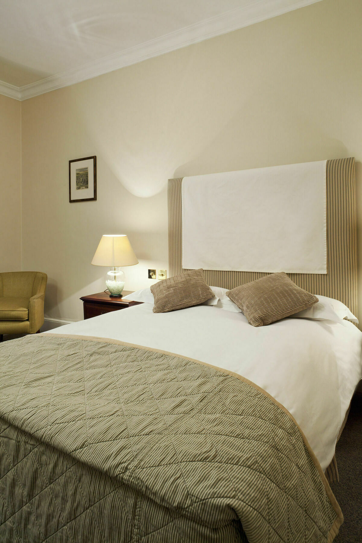 Mercure White Hart & Hotel 4*